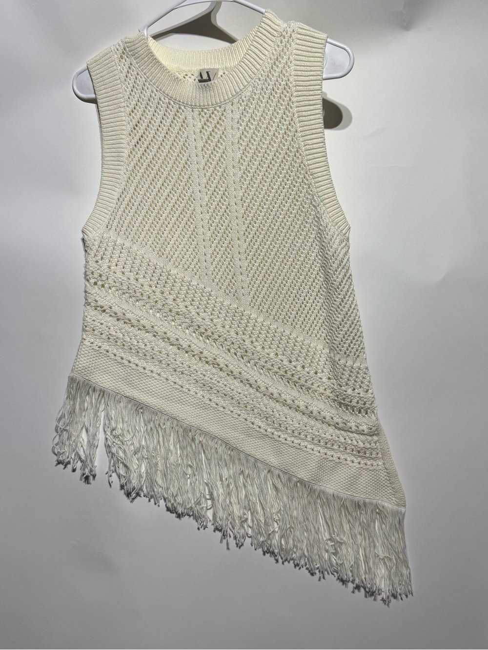 Worthington Medium White Crochet A Symmetrical Top with Fringe
